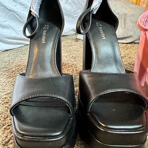 Black Women's Platform Sandals